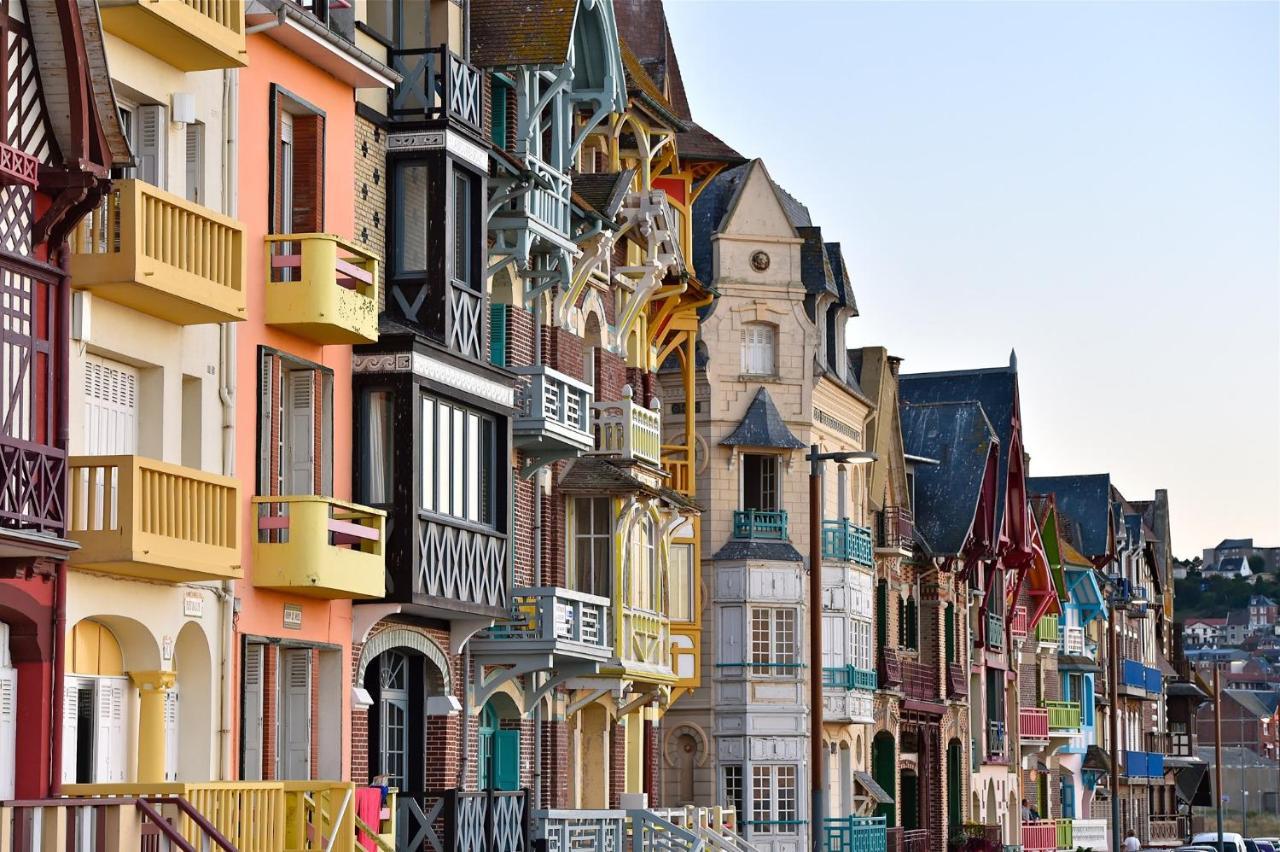 Idealement Situe "Le Studio" Les Locations Isahora Sont Aussi A 2 Pas Du Chateau D'Eu, Des Falaises Du Treport, De Mers Les Bains Et Aux Portes De La Baie De Somme ウー  エクステリア 写真